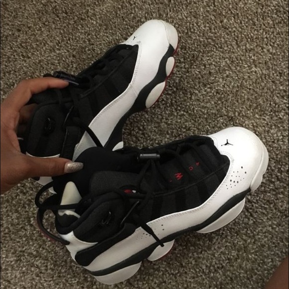 woman’s jordan’s - Picture 1 of 4